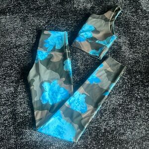 OFFLINE Aerie Camo Blue Floral Workout Set